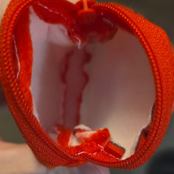 (J52) Labubu Red Coin Pouch / Purse / Keychain - Picture 3 of 3